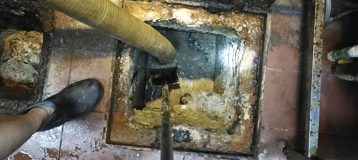荣邦乡污水池清理一般都有毒气，怎么预防中毒呢？