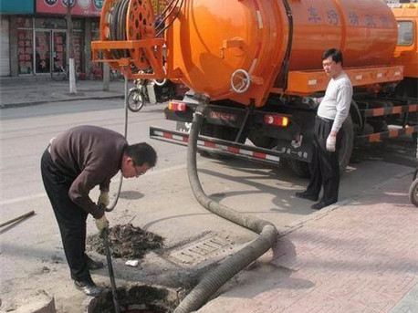 荣邦乡清掏化粪池，健康生活从这里开始